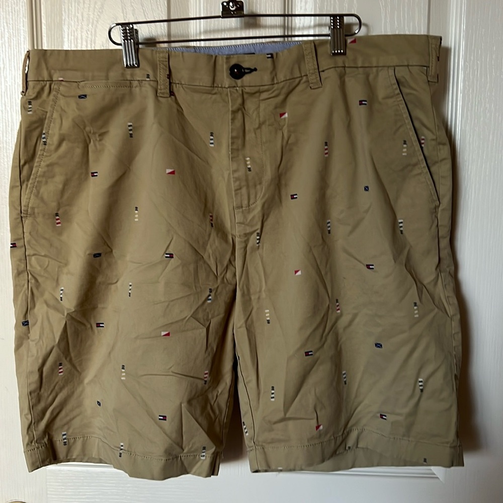 All over lighthouse/ flag print 9” short